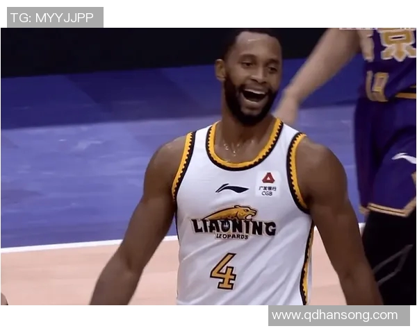 一人打一队！弗格第三节内外开花轰下20分 山东全队21分