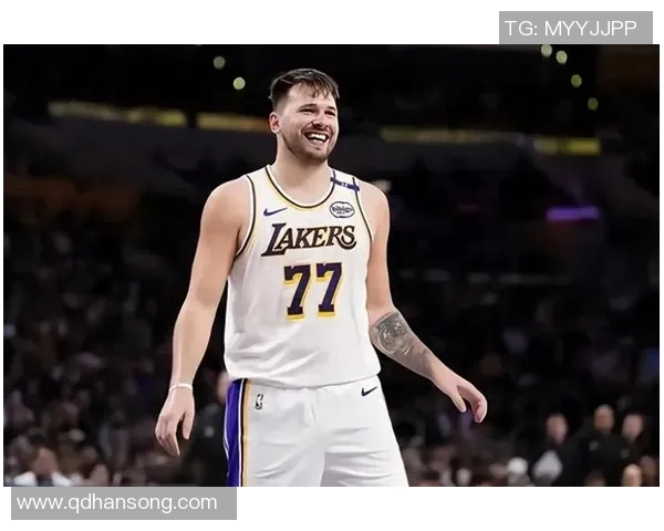 神级7换4！多笔交易达成！恭喜东契奇！